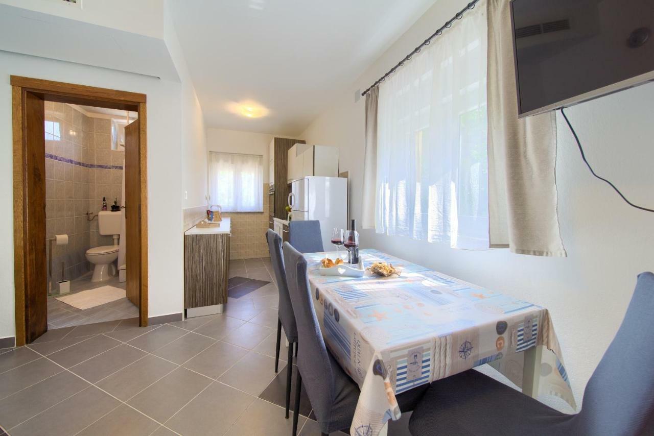 Apartmani Zeljka Salatić Zewnętrze zdjęcie